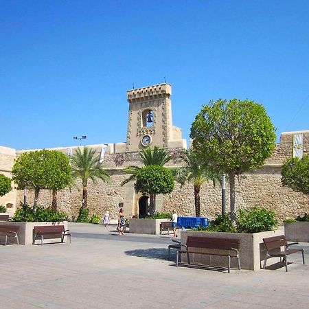 Sunny Apartment Near The Beach Santa Pola Buitenkant foto